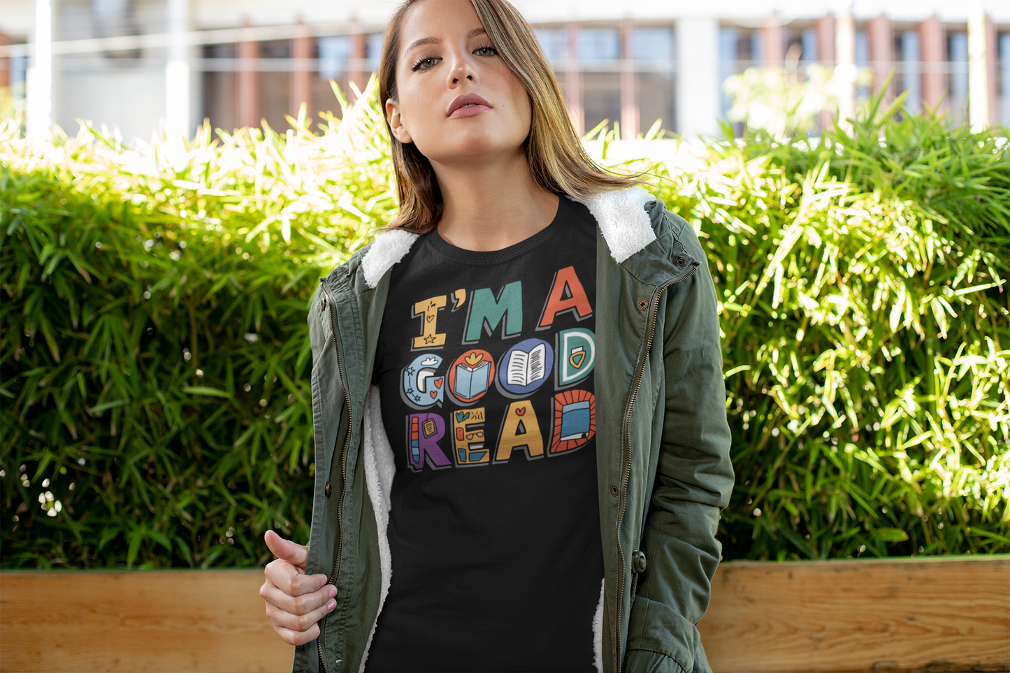 I'm A Good Read Shirt woth a girl librarian