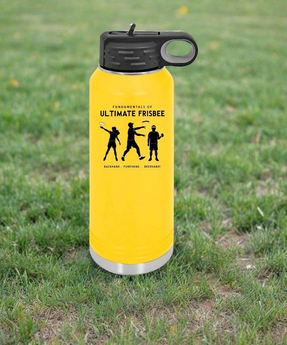 play ultimate frisbee